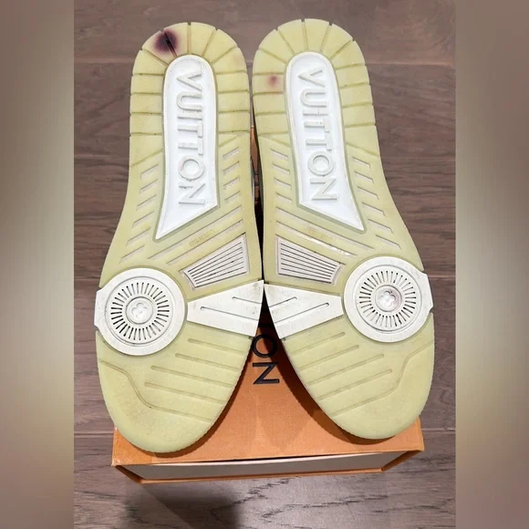 Authentic Louis Vuitton White Mens Trainer Sneaker - Picture 8 of 8